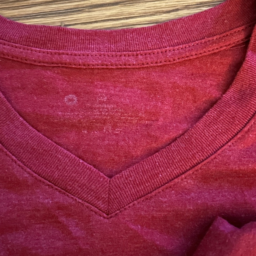 Psycho Bunny T-Shirt Mens‎ Malton Crimson Embossed Logo V-Neck - Picture 7 of 9